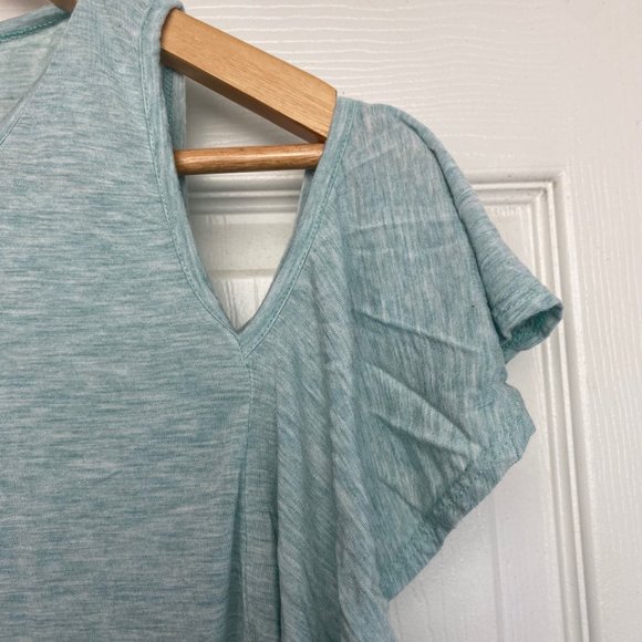 Cold Shoulder Flutter Sleeve Top Size Small - Picture 3 of 6